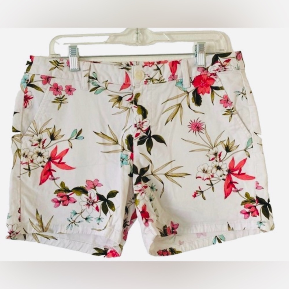 Liz Claiborne Floral Women's Shorts - White and Pink